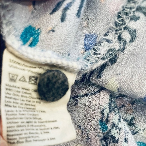 Free People Kaleidoscope Dream Cold Shoulder Tunic in Lavender. Size M. - Picture 9 of 10